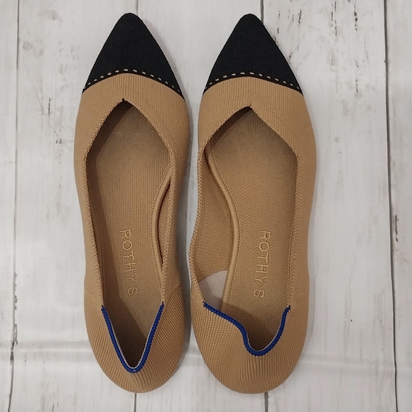 Rothy's Shoes - Rothy's Two-Tone Pointed Toe Flats Womens 7.5 Beige Black Slip On Loafer Shoe